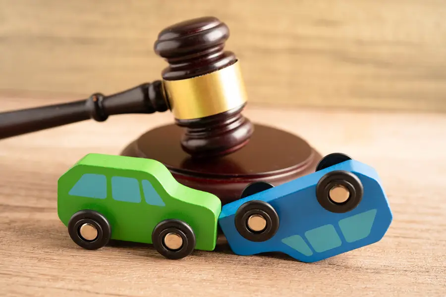 Litiges avec les compagnies d’assurance devant le tribunal de police